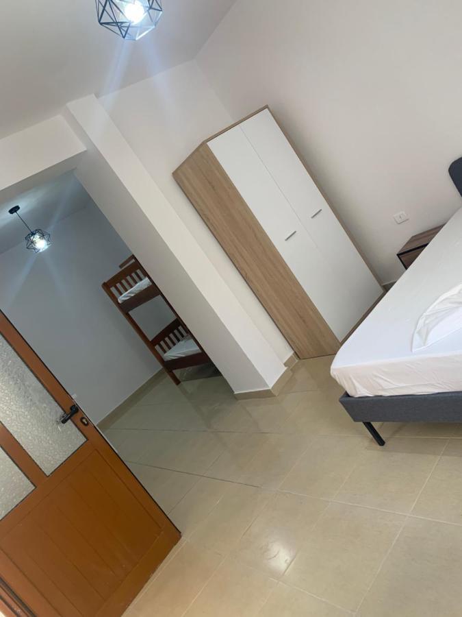 Julia Apartments Vlorë Exterior foto