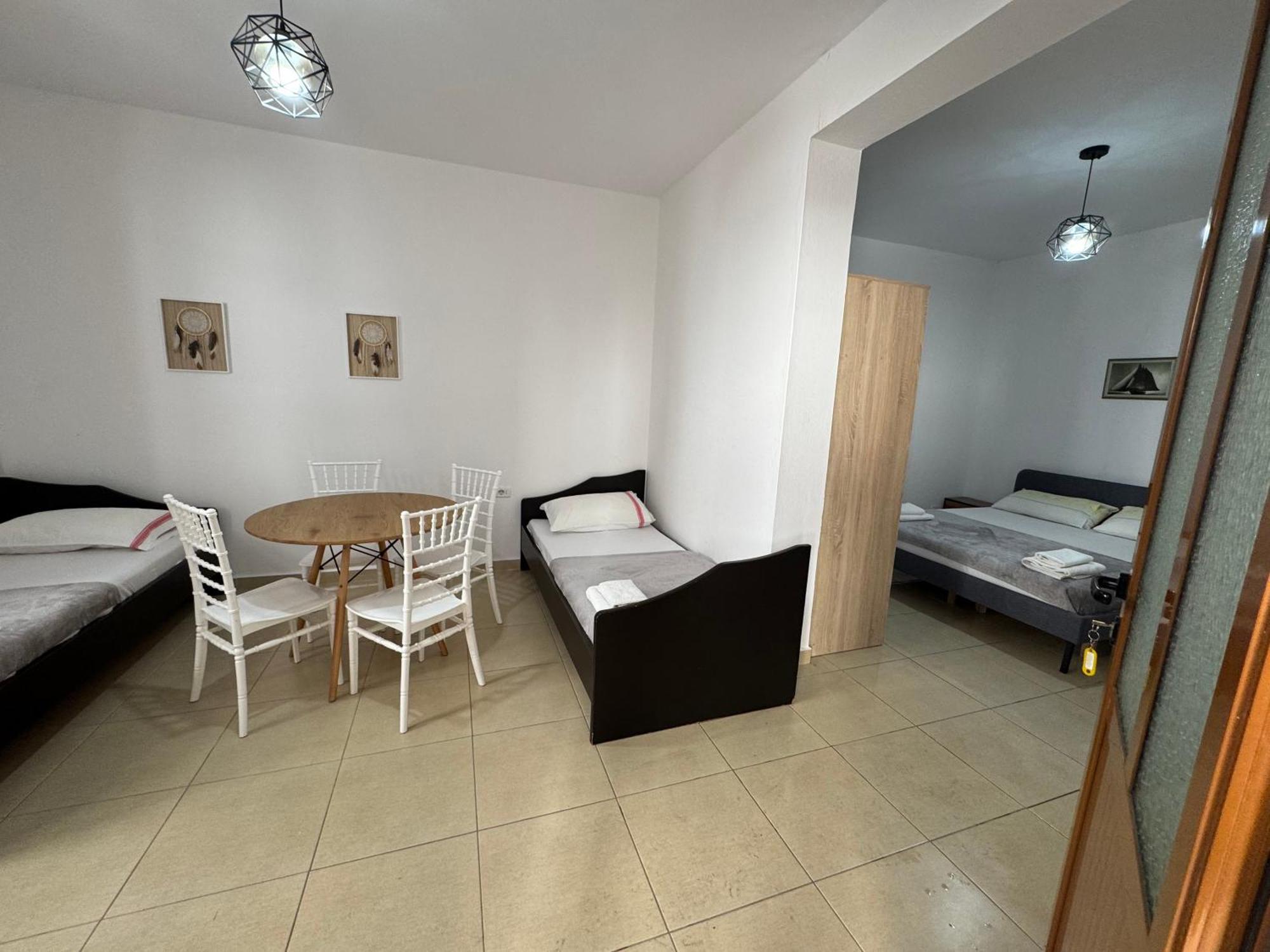 Julia Apartments Vlorë Exterior foto