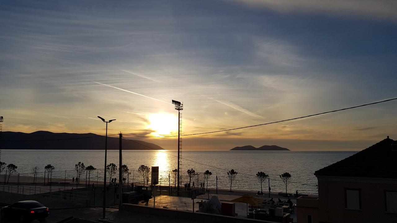 Julia Apartments Vlorë Exterior foto